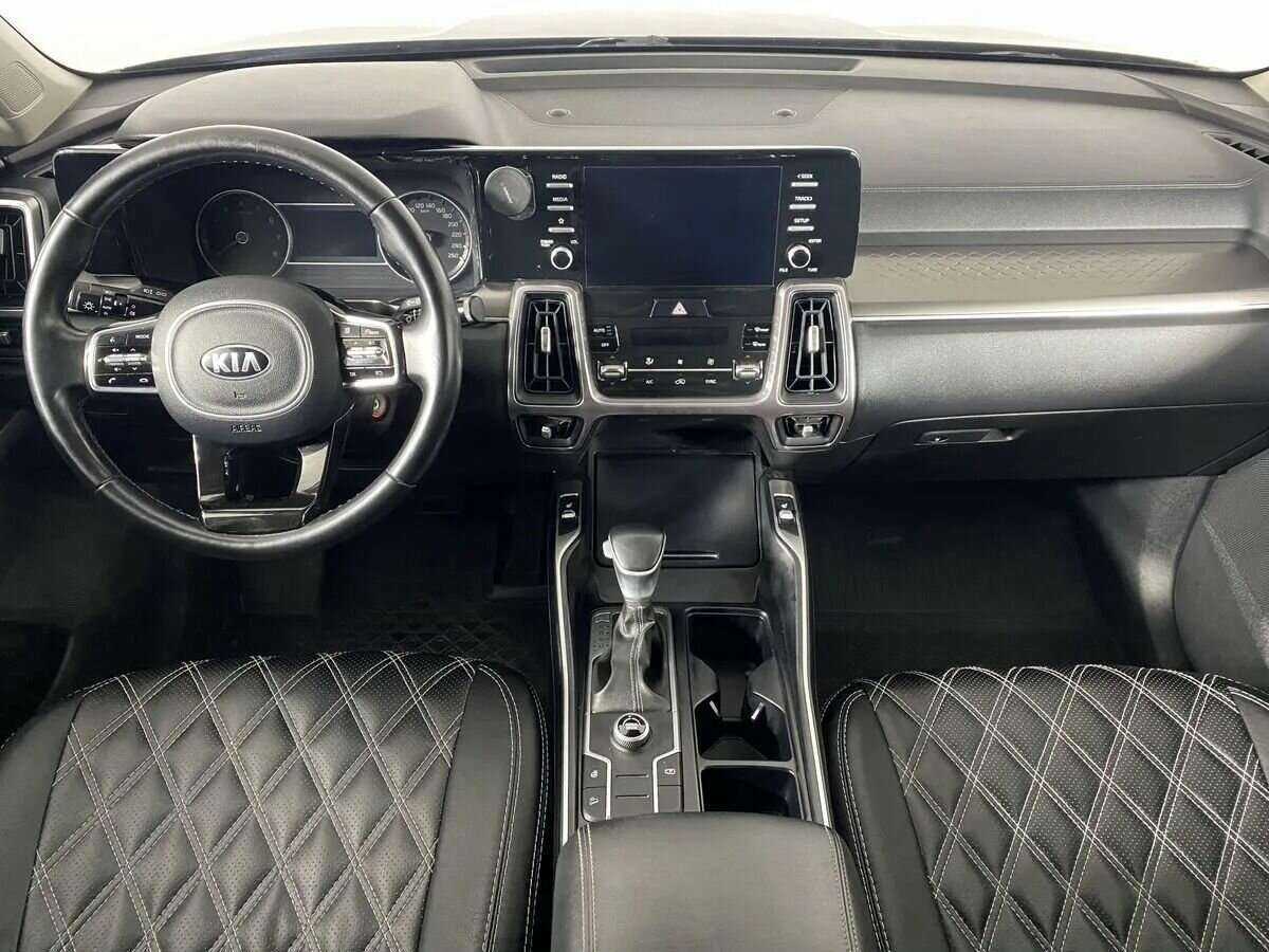Купить Kia Sorento с пробегом. Фото: #10