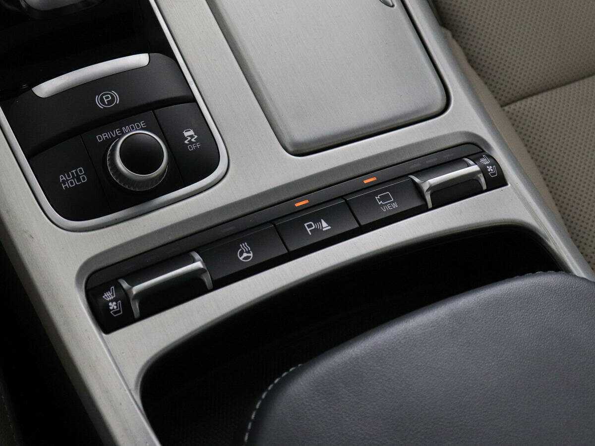 Купить Kia Stinger с пробегом. Фото: #20