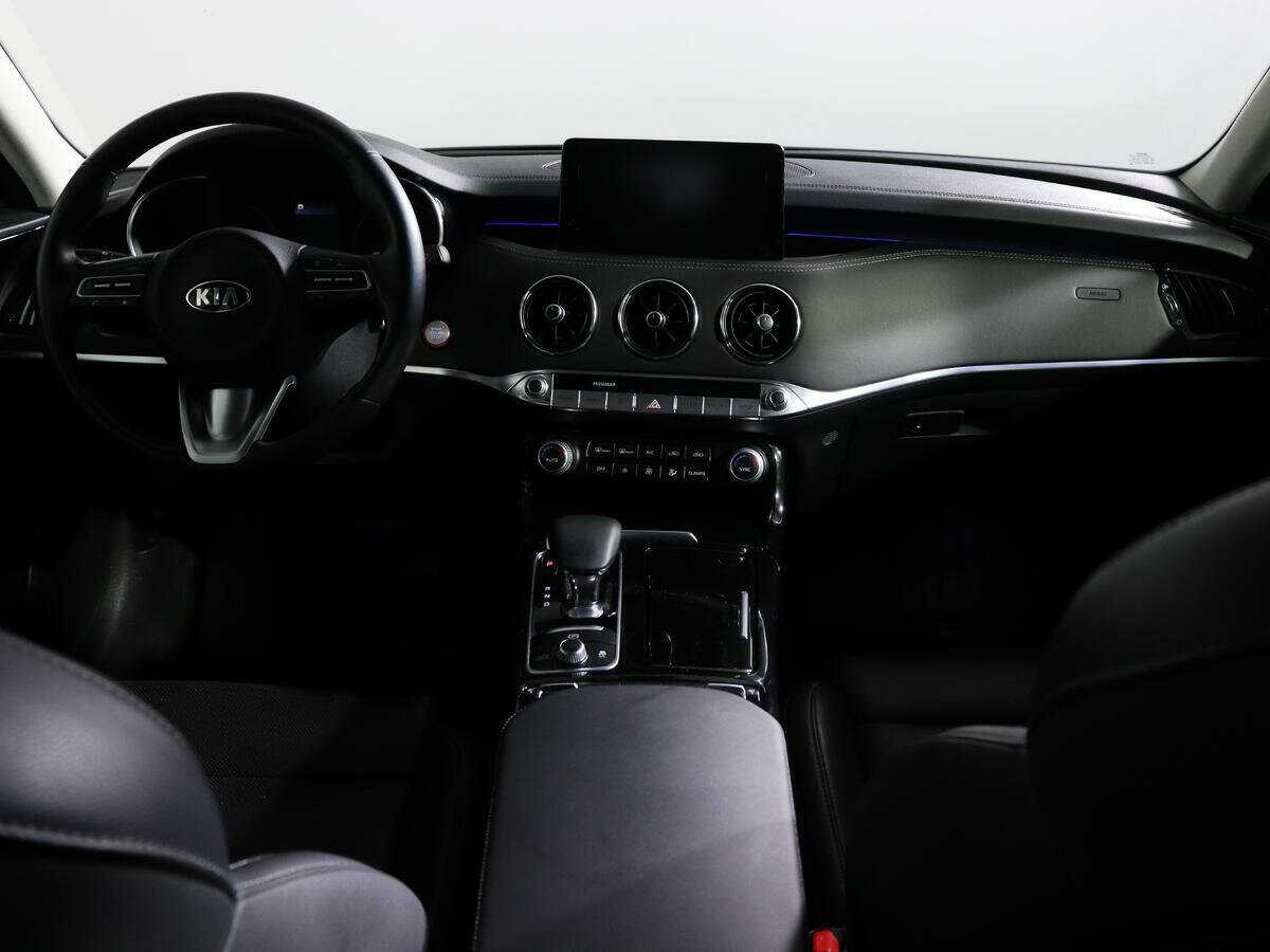 Купить Kia Stinger с пробегом. Фото: #11