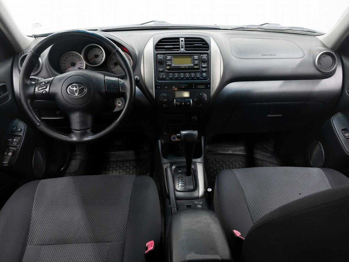 Купить Toyota RAV4 с пробегом. Фото: #10