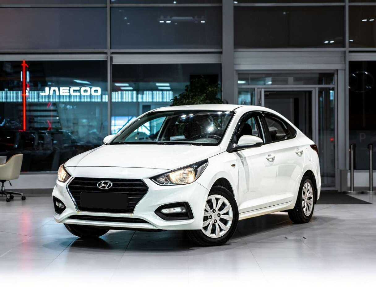 Купить Hyundai Solaris с пробегом. Фото: #0