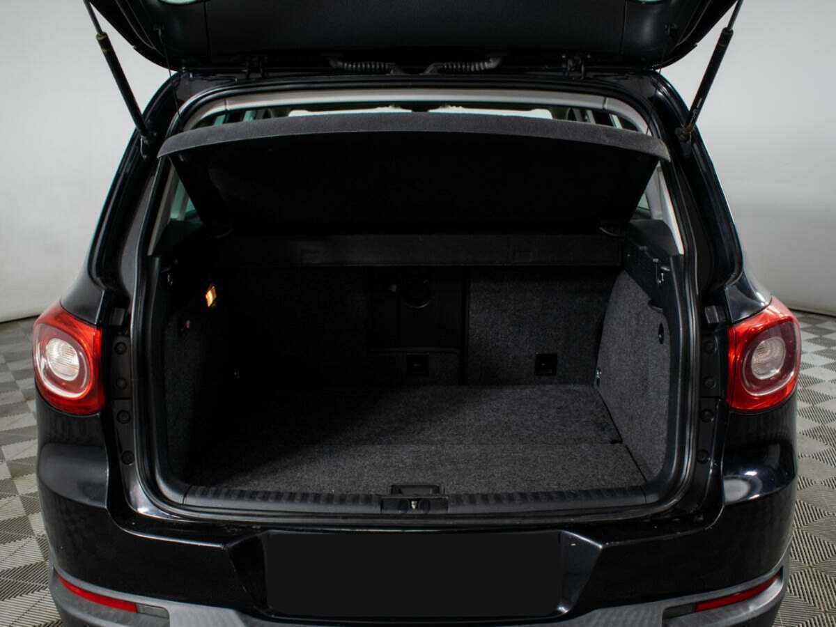 Купить Volkswagen Tiguan с пробегом. Фото: #11