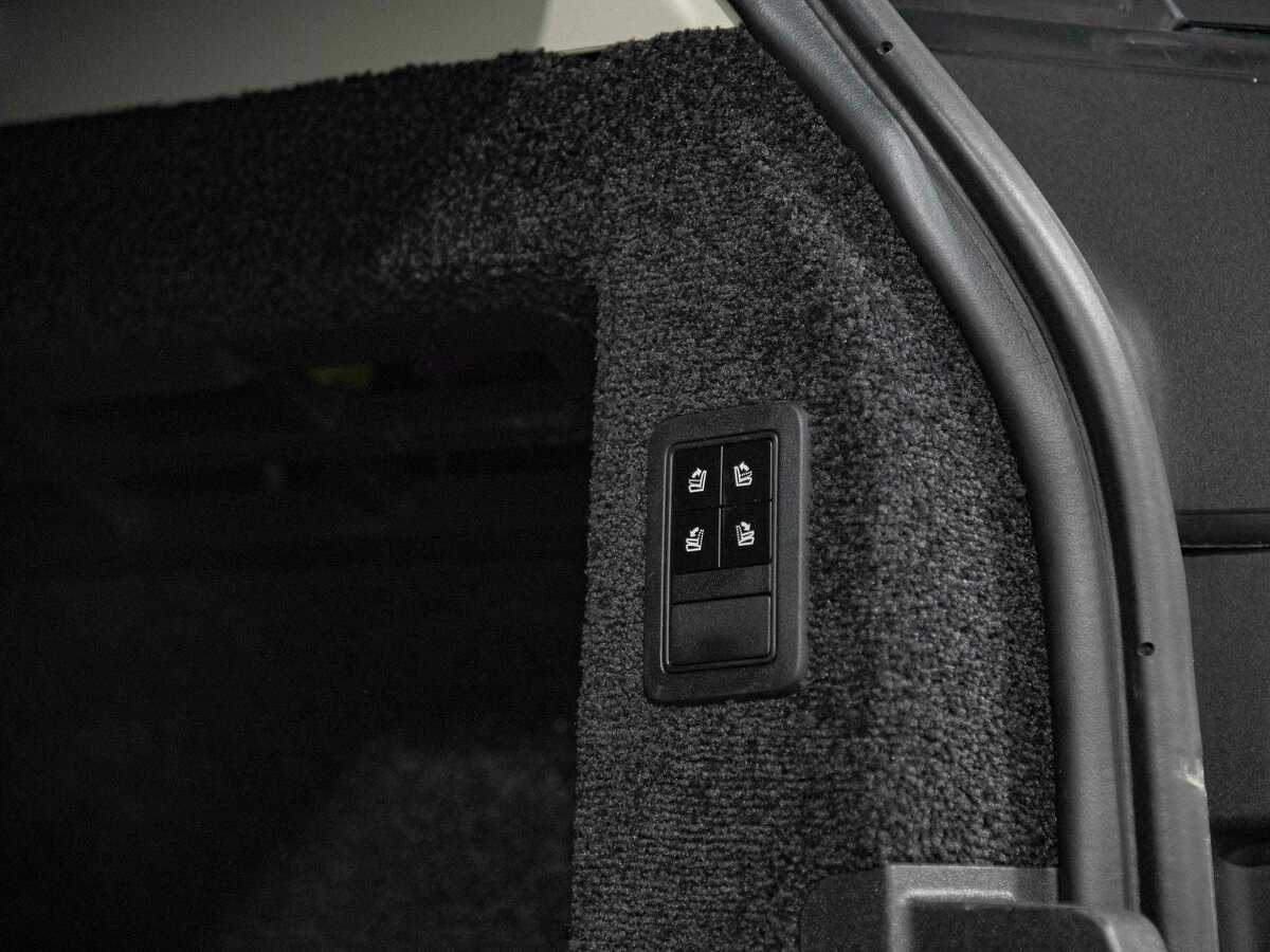 Купить Land Rover Range Rover с пробегом. Фото: #28