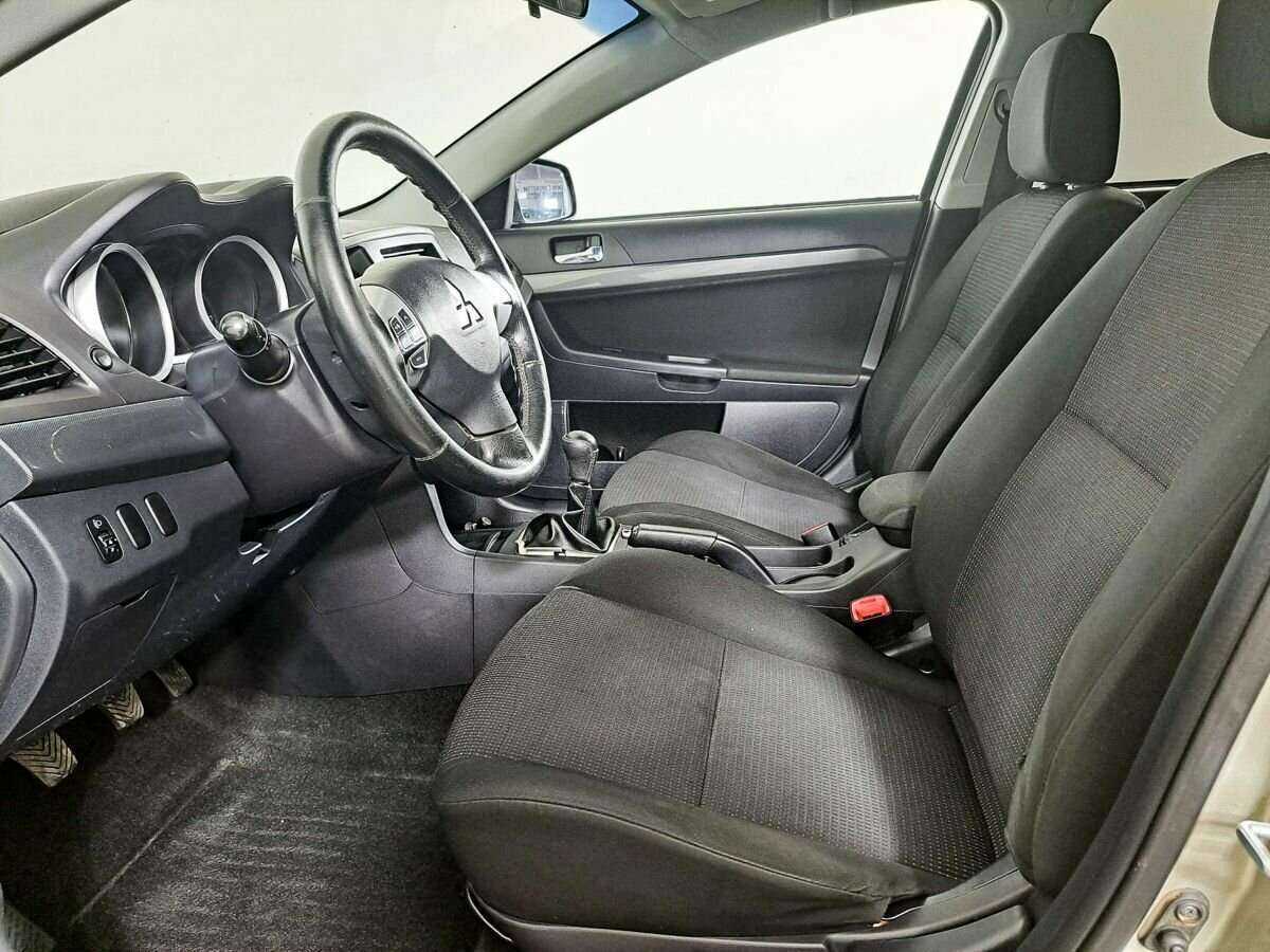 Купить Mitsubishi Lancer с пробегом. Фото: #13