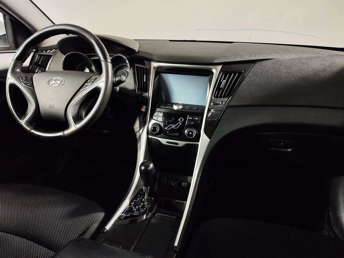 Купить Hyundai Sonata с пробегом. Фото: #20