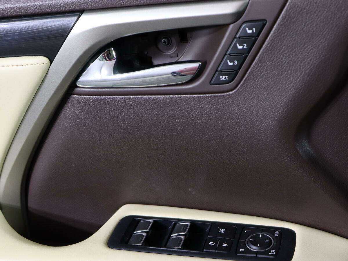 Купить Lexus RX с пробегом. Фото: #16