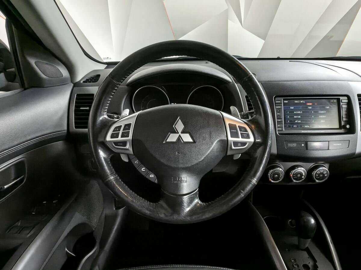 Купить Mitsubishi Outlander с пробегом. Фото: #14