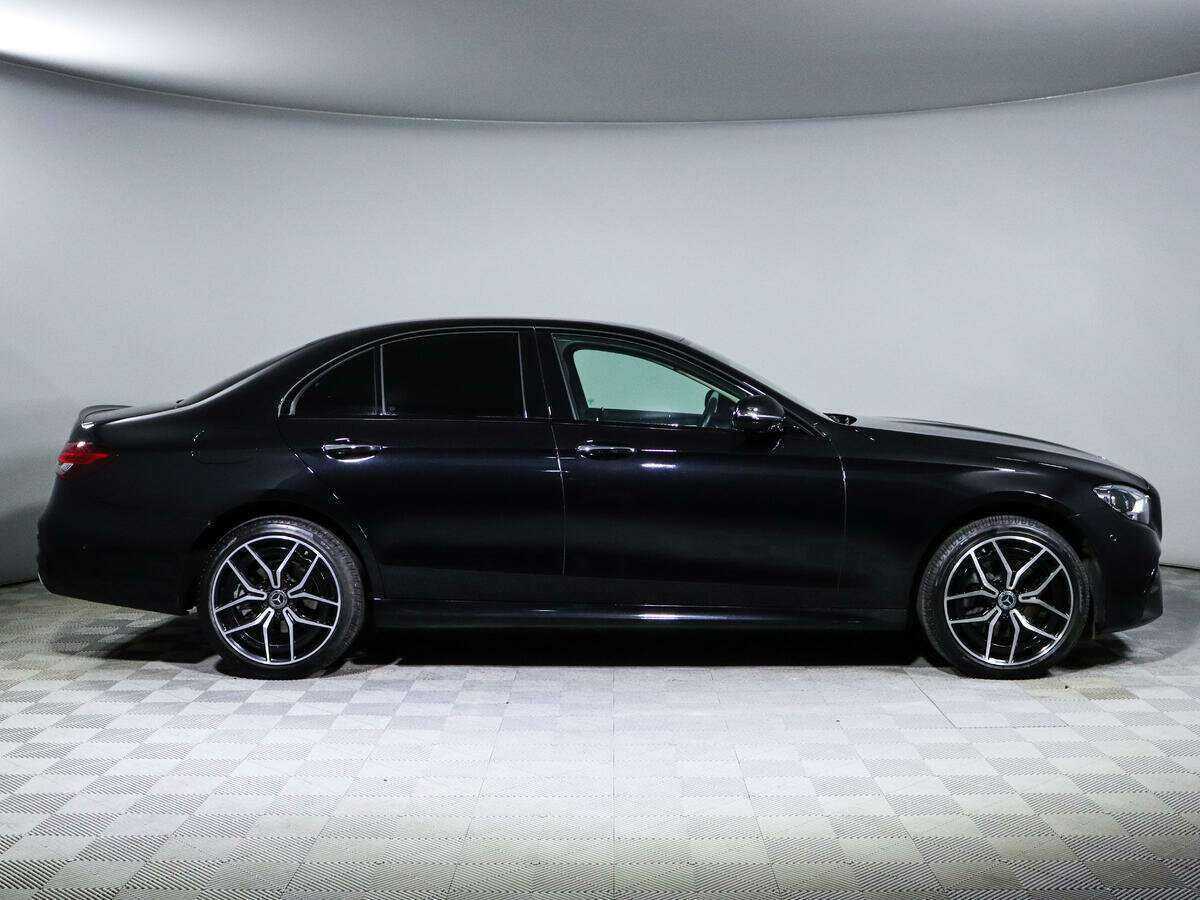 Купить Mercedes-Benz E-Класс с пробегом. Фото: #3