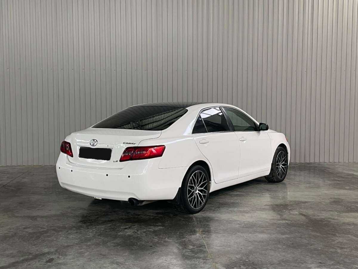 Купить Toyota Camry с пробегом. Фото: #4