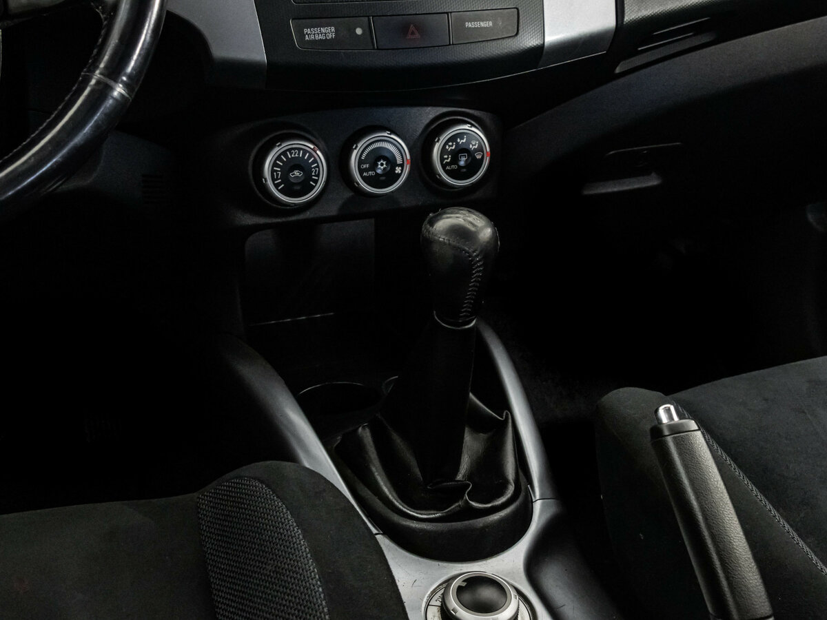 Купить Mitsubishi Outlander с пробегом. Фото: #8