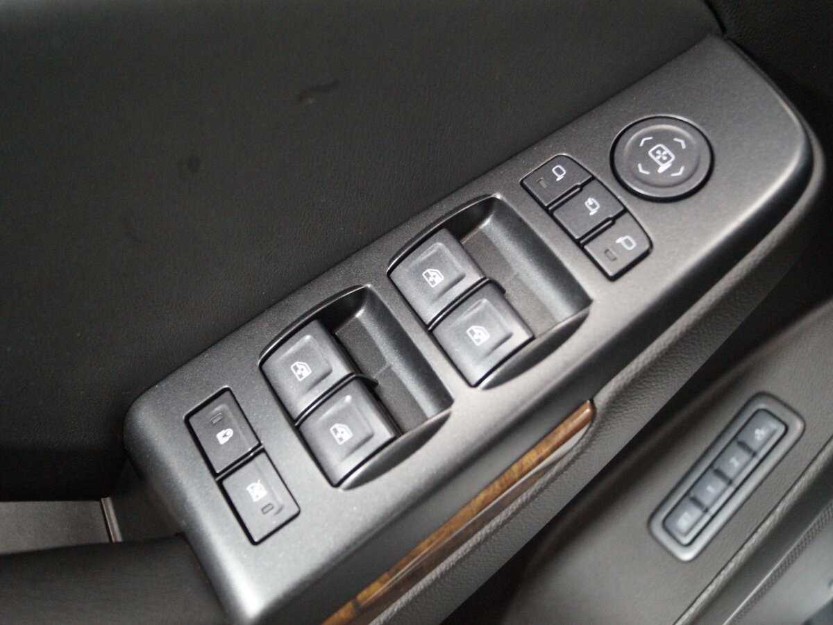 Купить Chevrolet Tahoe с пробегом. Фото: #22