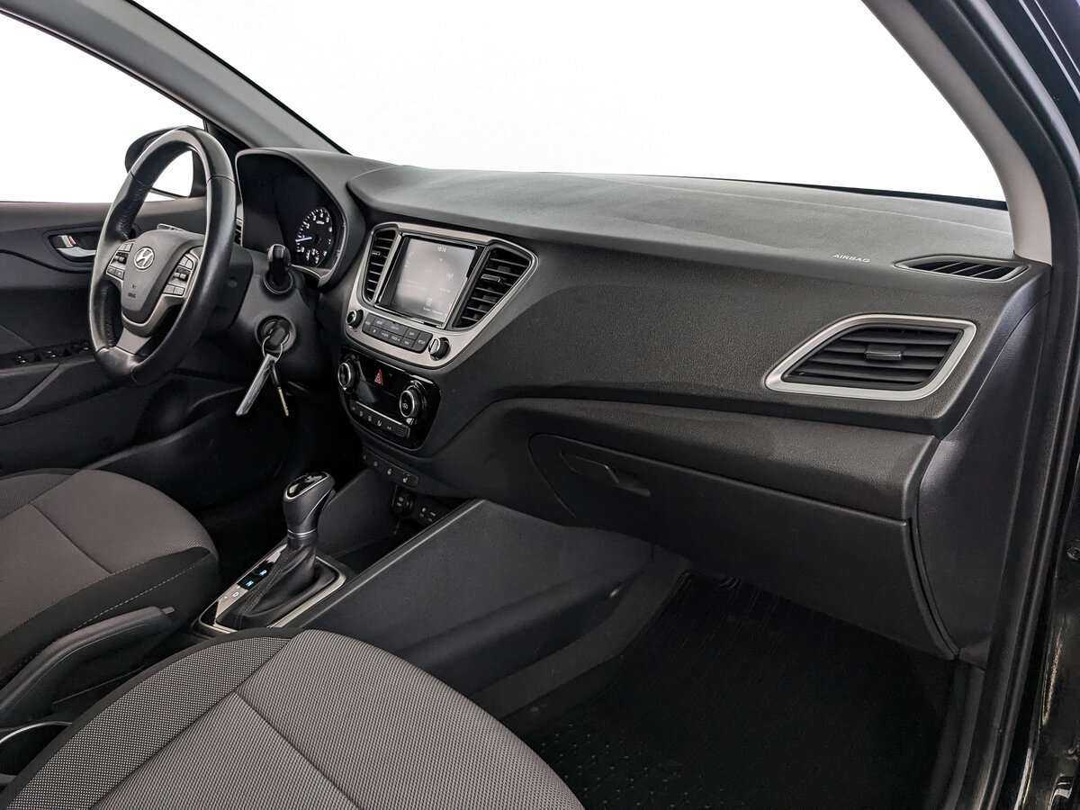 Купить Hyundai Solaris с пробегом. Фото: #8