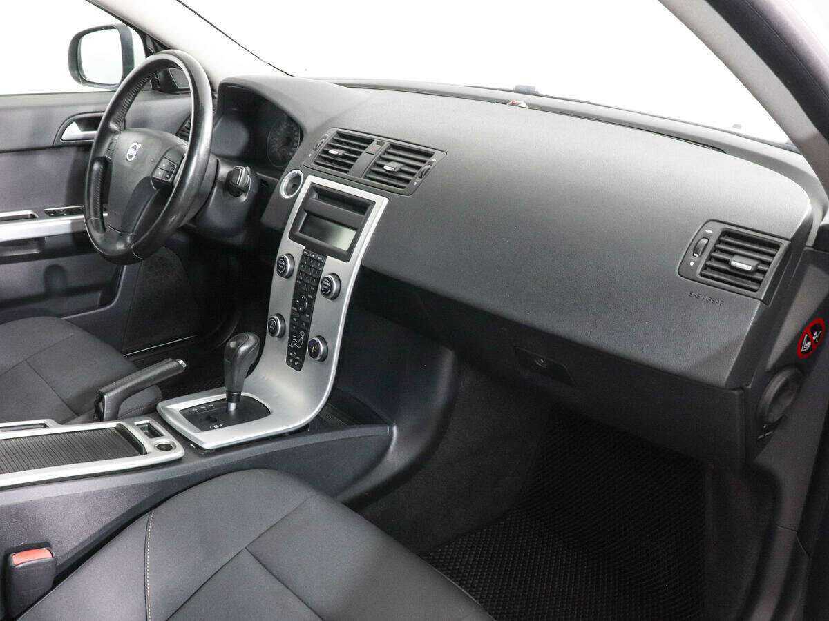 Купить Volvo S40 с пробегом. Фото: #5