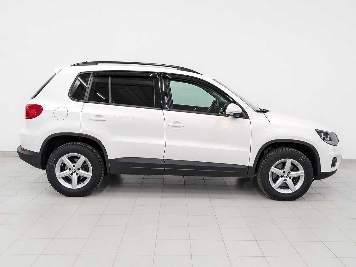 Купить Volkswagen Tiguan с пробегом. Фото: #3