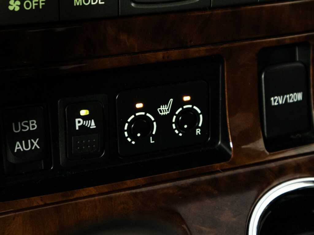 Купить Toyota Highlander с пробегом. Фото: #20