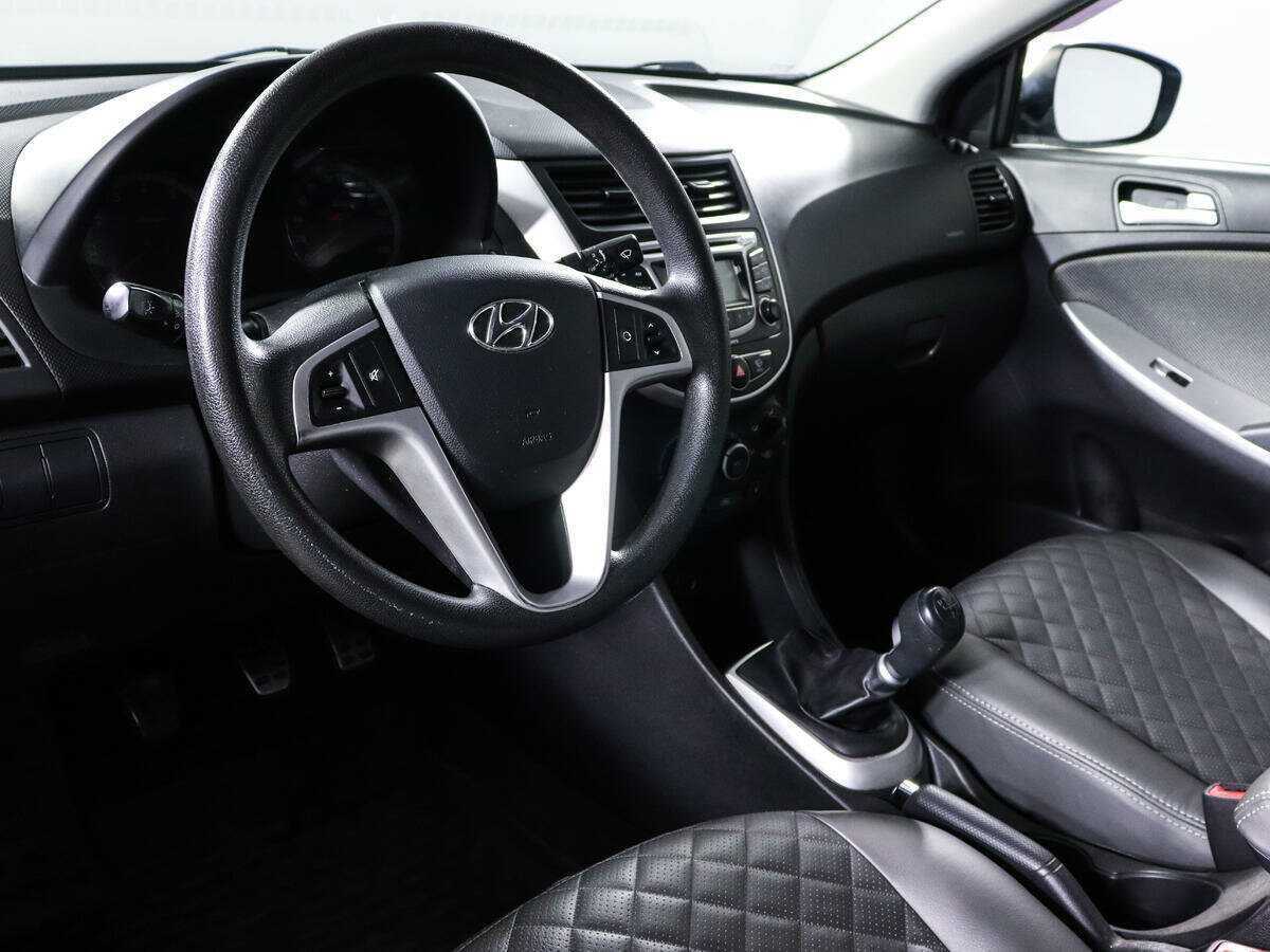 Купить Hyundai Solaris с пробегом. Фото: #10