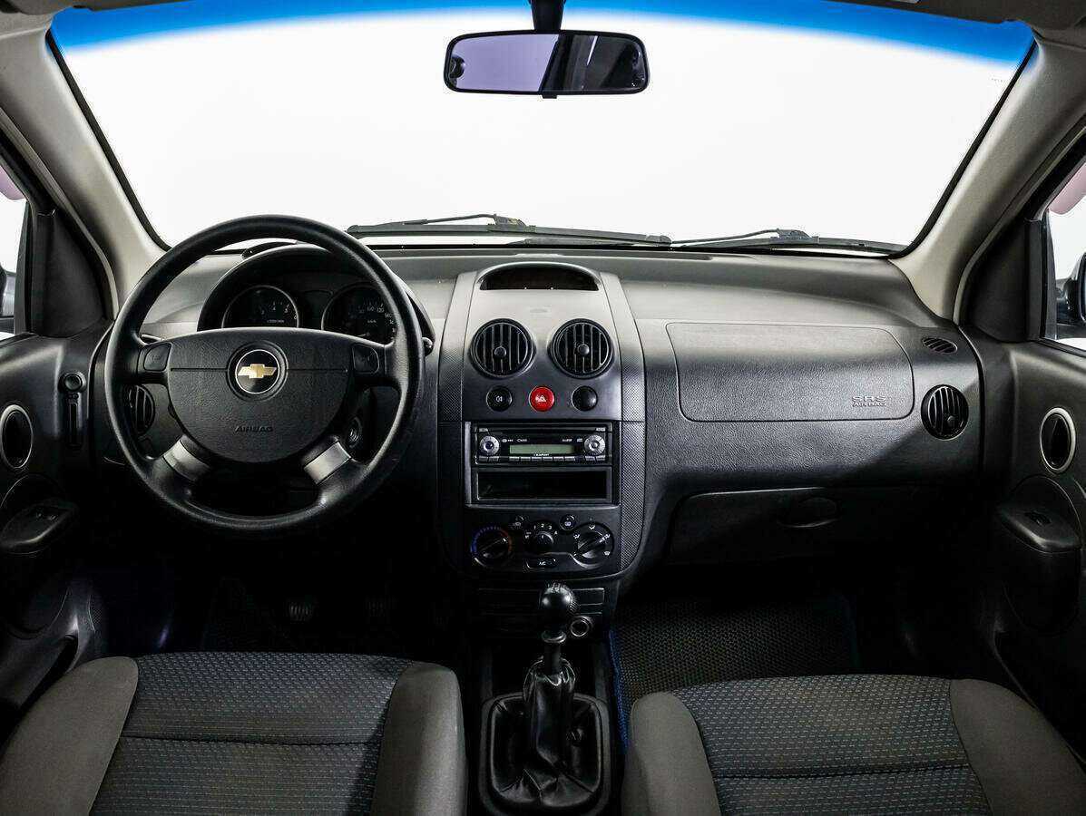 Купить Chevrolet Aveo с пробегом. Фото: #11