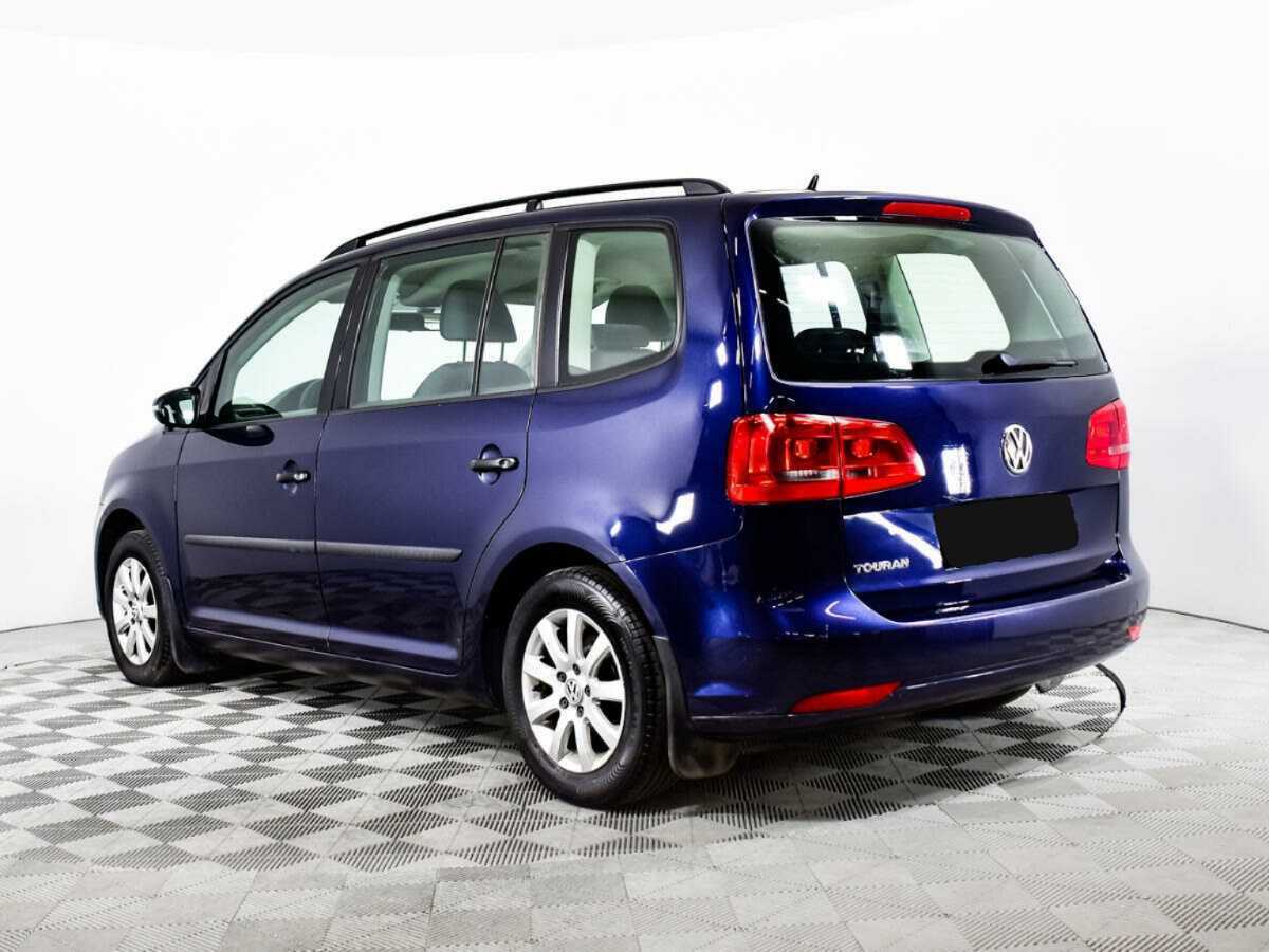 Купить Volkswagen Touran с пробегом. Фото: #6