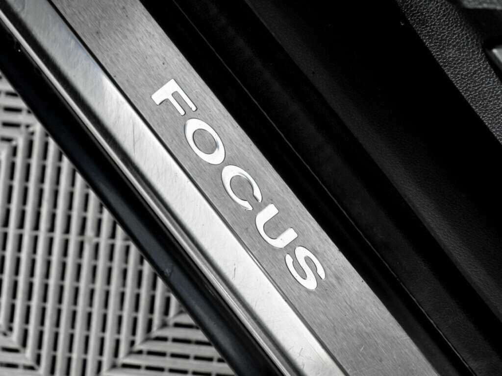 Купить Ford Focus с пробегом. Фото: #9
