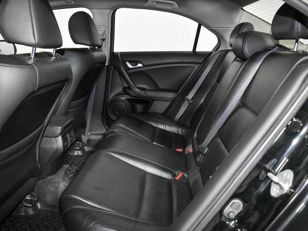 Купить Honda Accord с пробегом. Фото: #10