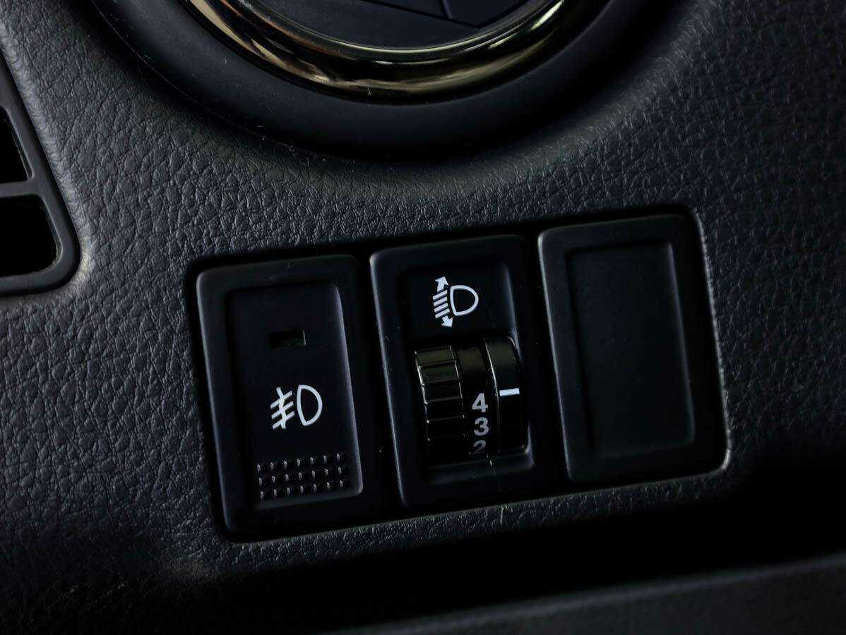 Купить Suzuki SX4 с пробегом. Фото: #11
