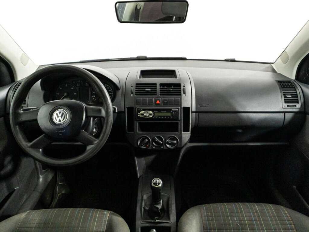 Купить Volkswagen Polo с пробегом. Фото: #11