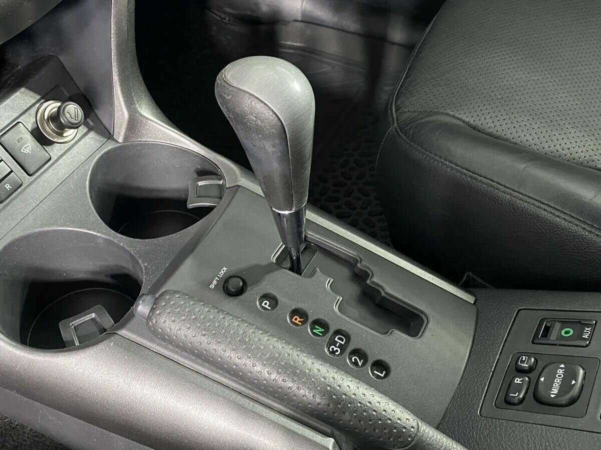 Купить Toyota RAV4 с пробегом. Фото: #12