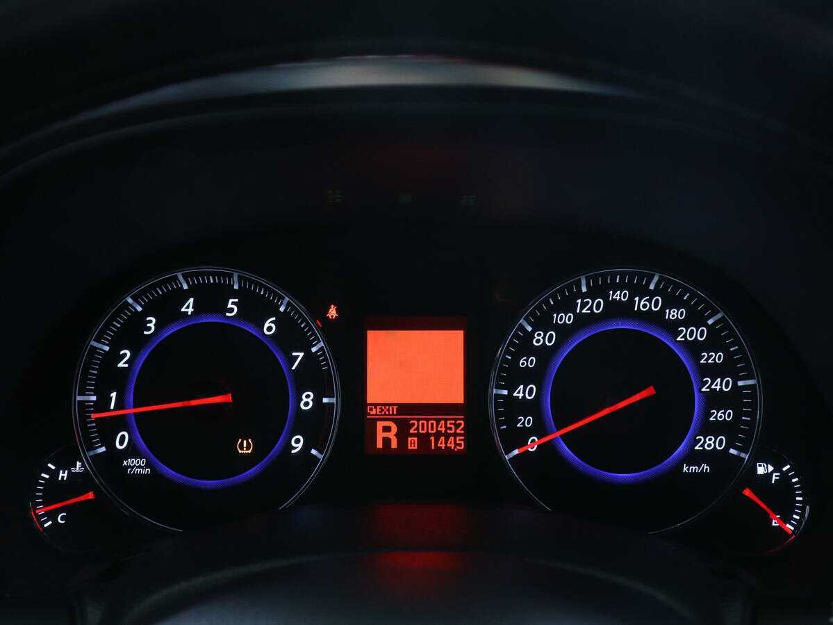 Купить Infiniti FX с пробегом. Фото: #10