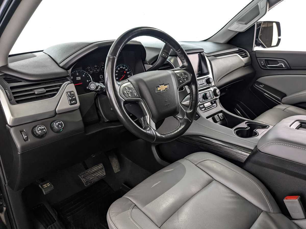 Купить Chevrolet Tahoe с пробегом. Фото: #10