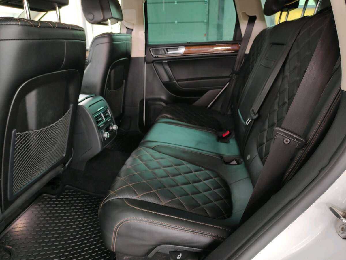 Купить Volkswagen Touareg с пробегом. Фото: #12