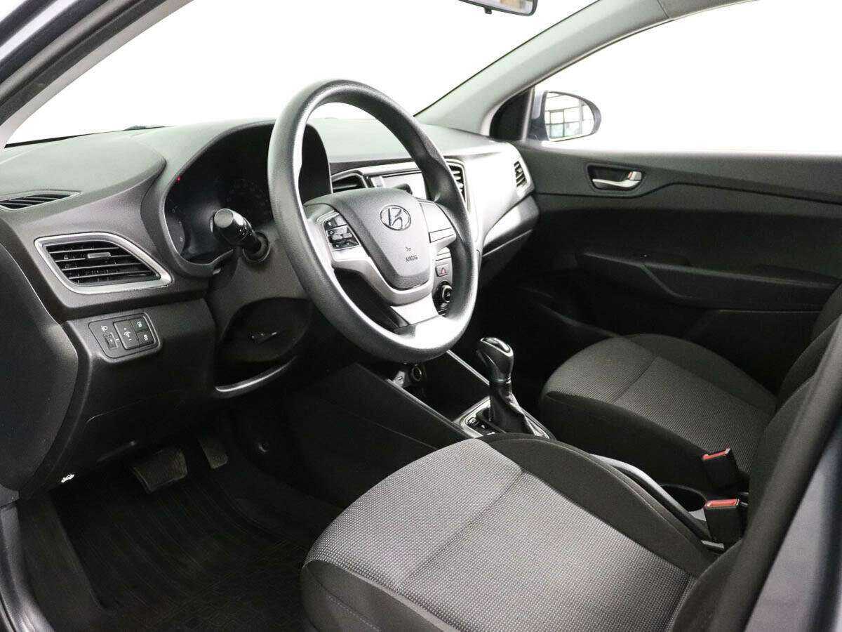 Купить Hyundai Solaris с пробегом. Фото: #7