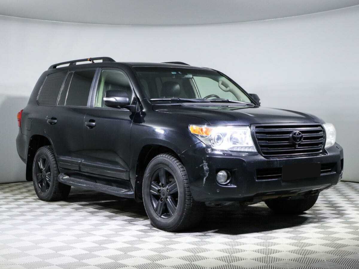 Купить Toyota Land Cruiser с пробегом. Фото: #2