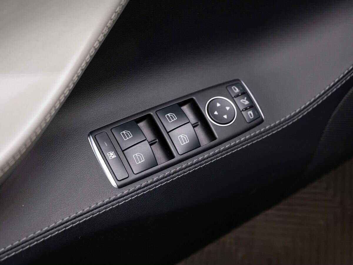Купить Tesla Model S с пробегом. Фото: #11