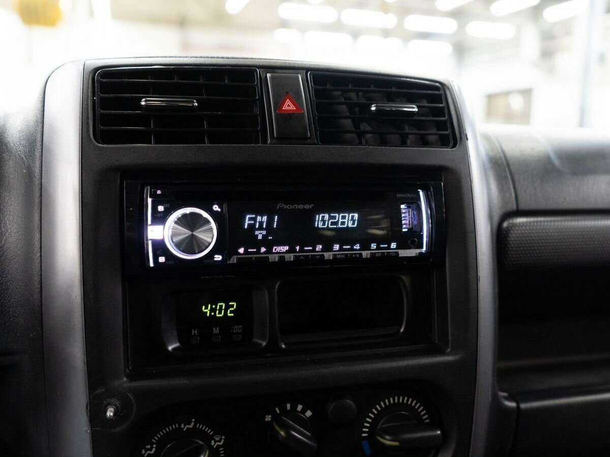 Купить Suzuki Jimny с пробегом. Фото: #6