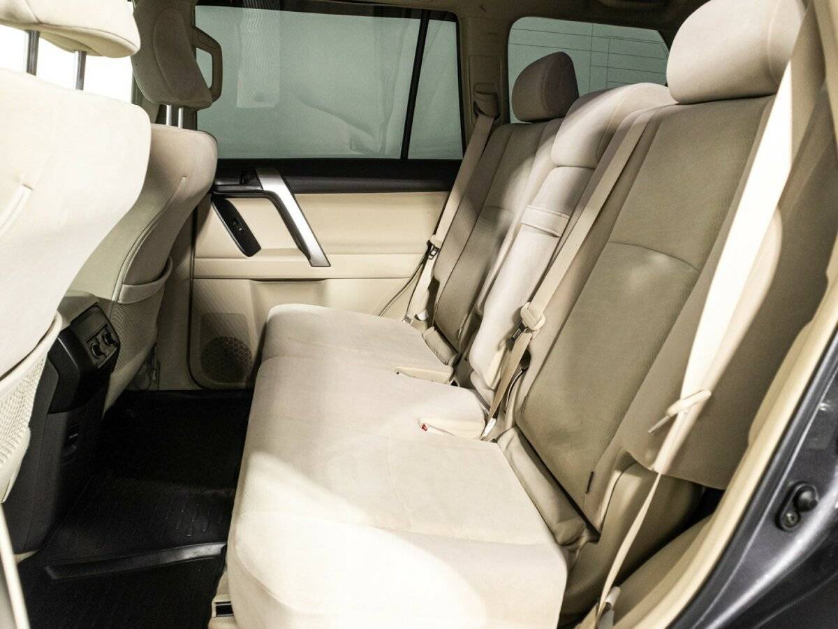 Купить Toyota Land Cruiser Prado с пробегом. Фото: #7