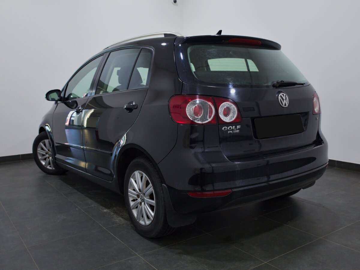 Купить Volkswagen Golf Plus с пробегом. Фото: #5