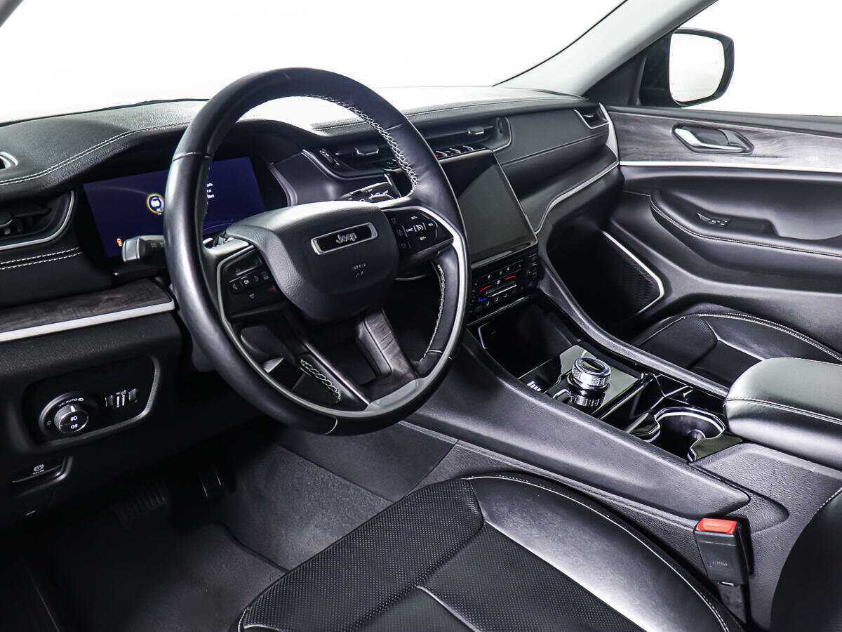 Купить Jeep Grand Cherokee с пробегом. Фото: #13