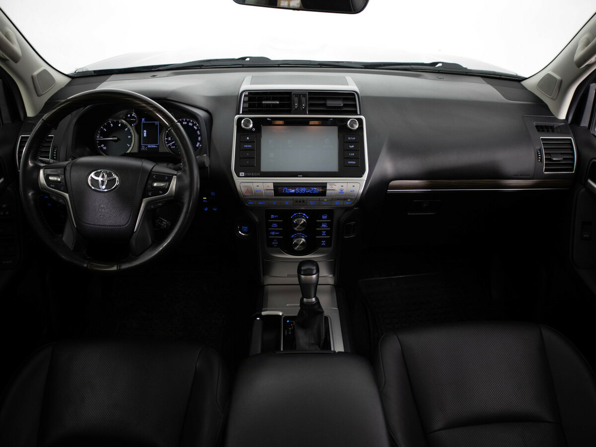 Купить Toyota Land Cruiser Prado с пробегом. Фото: #8