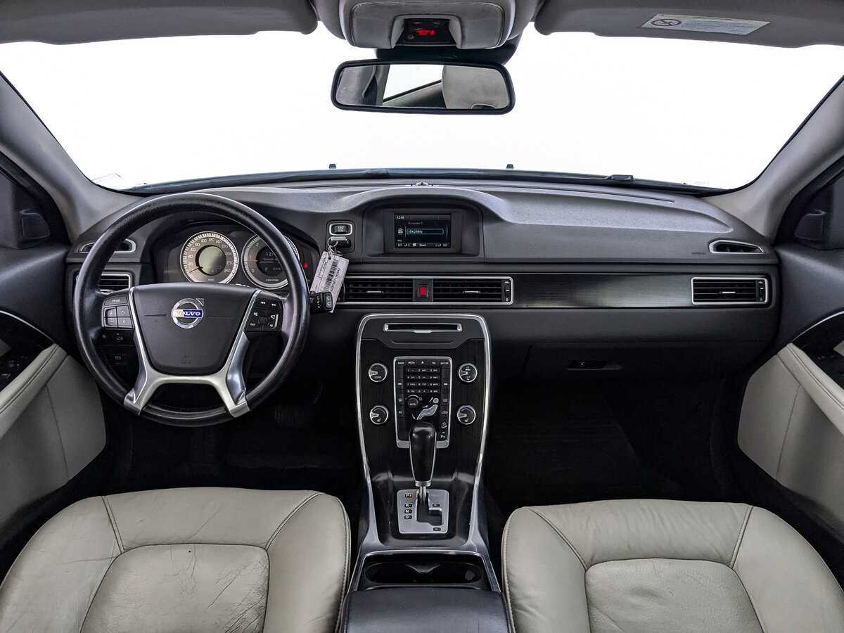 Купить Volvo XC70 с пробегом. Фото: #9
