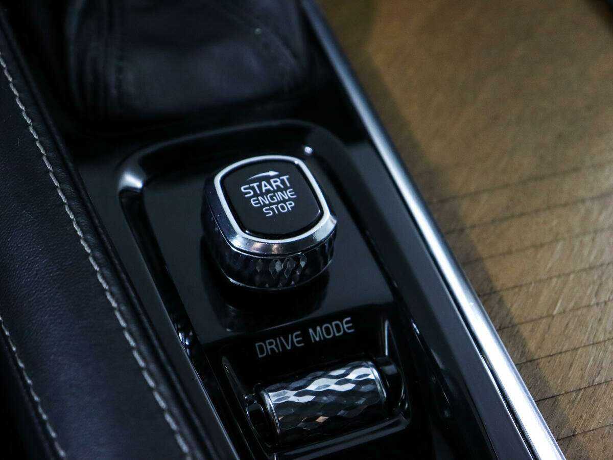 Купить Volvo XC90 с пробегом. Фото: #15