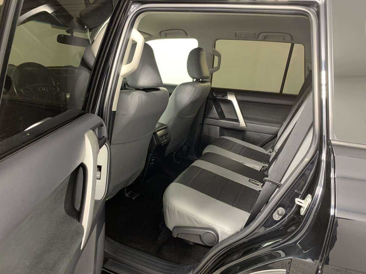 Купить Toyota Land Cruiser Prado с пробегом. Фото: #7
