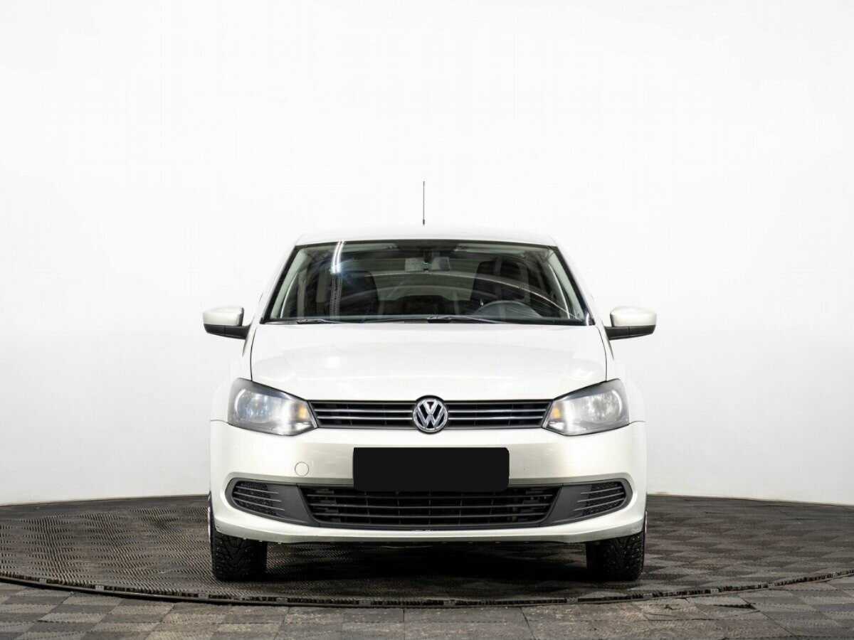 Купить Volkswagen Polo с пробегом. Фото: #1