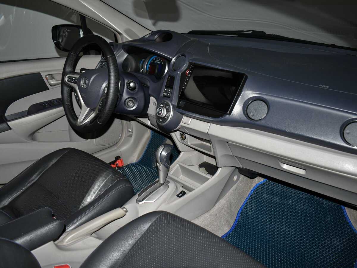 Купить Honda Insight с пробегом. Фото: #14