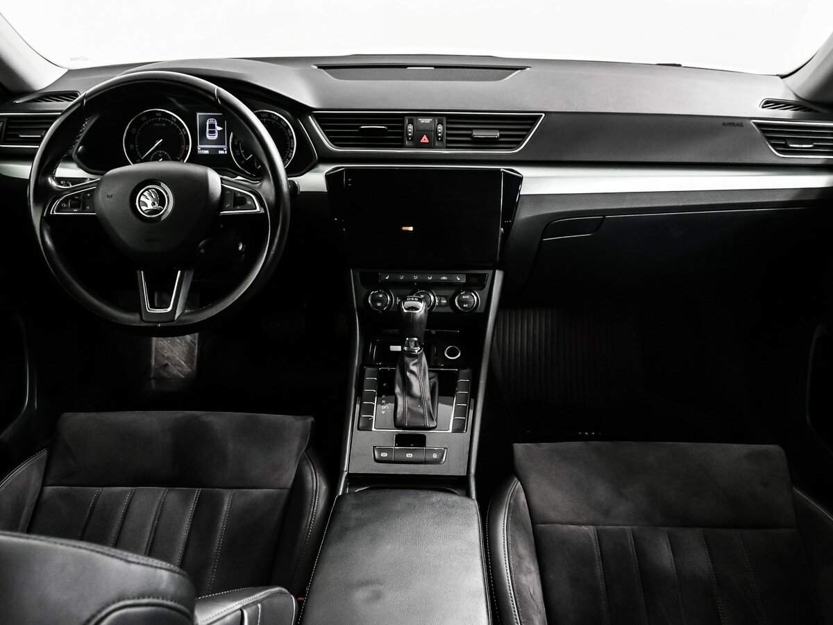 Купить Skoda Superb с пробегом. Фото: #10