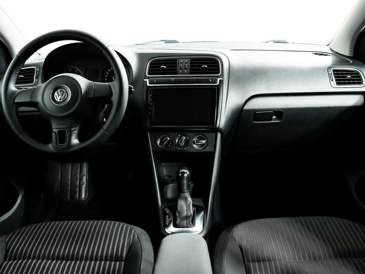 Купить Volkswagen Polo с пробегом. Фото: #10