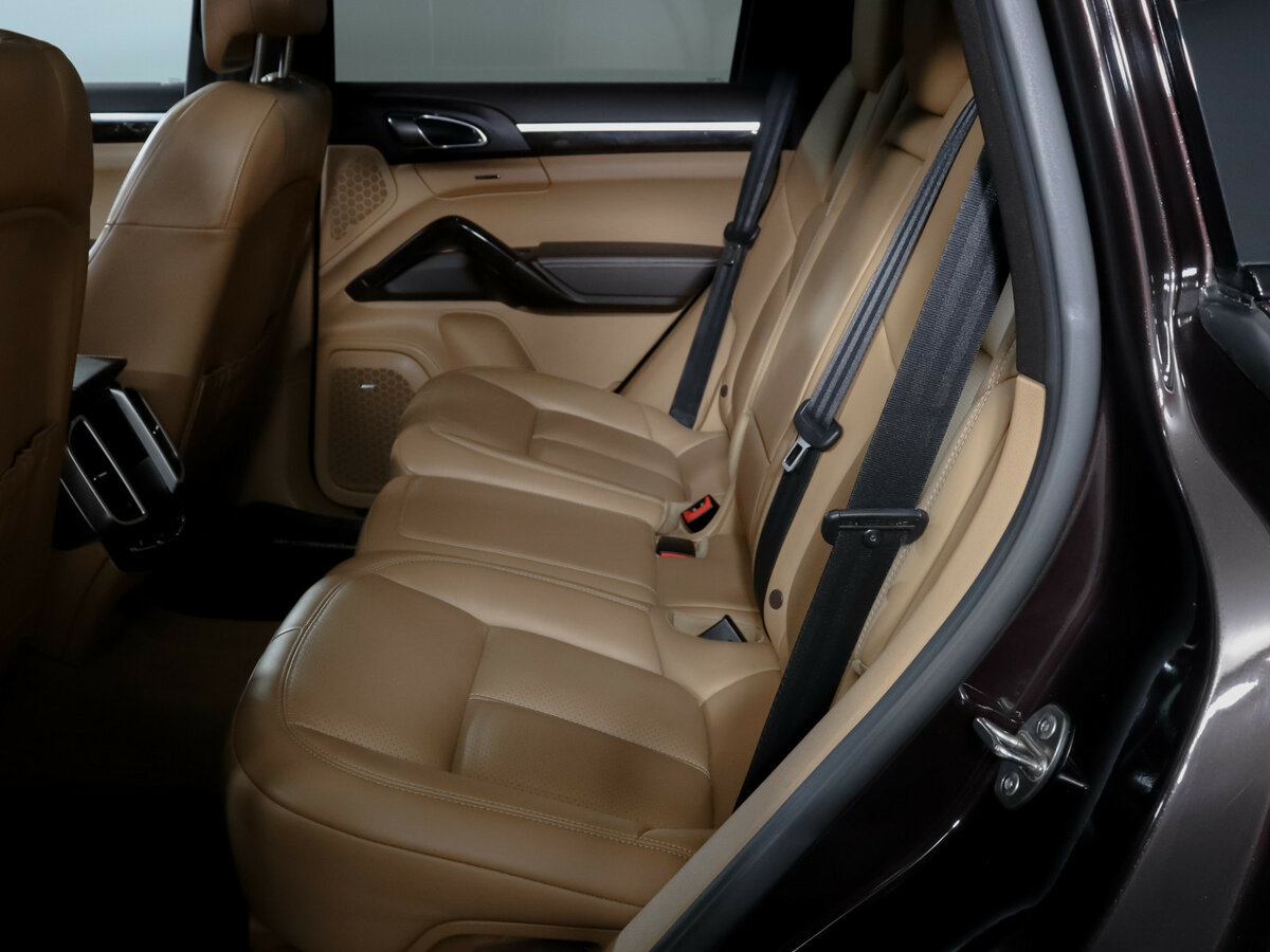 Купить Porsche Cayenne с пробегом. Фото: #9