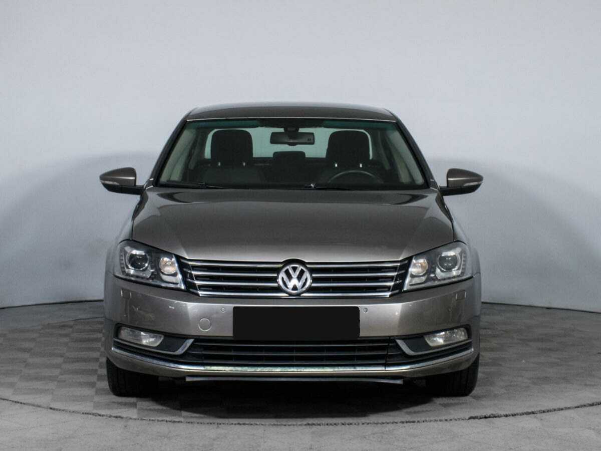 Купить Volkswagen Passat с пробегом. Фото: #1