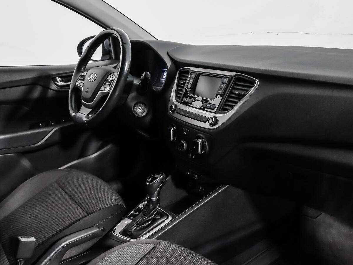 Купить Hyundai Solaris с пробегом. Фото: #10