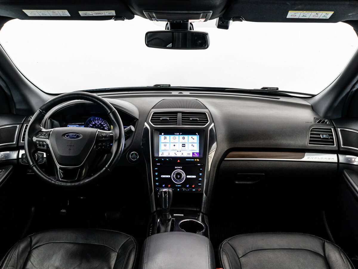 Купить Ford Explorer с пробегом. Фото: #7