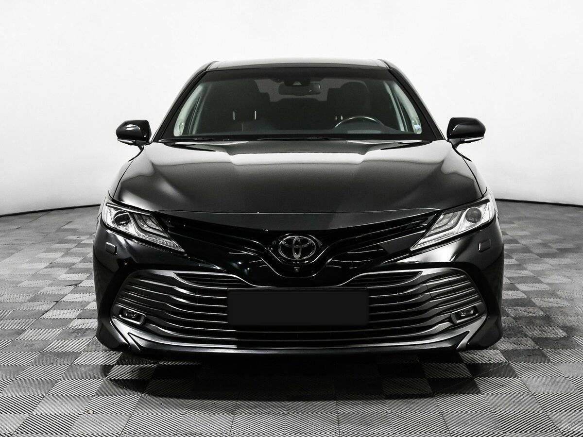 Купить Toyota Camry с пробегом. Фото: #1